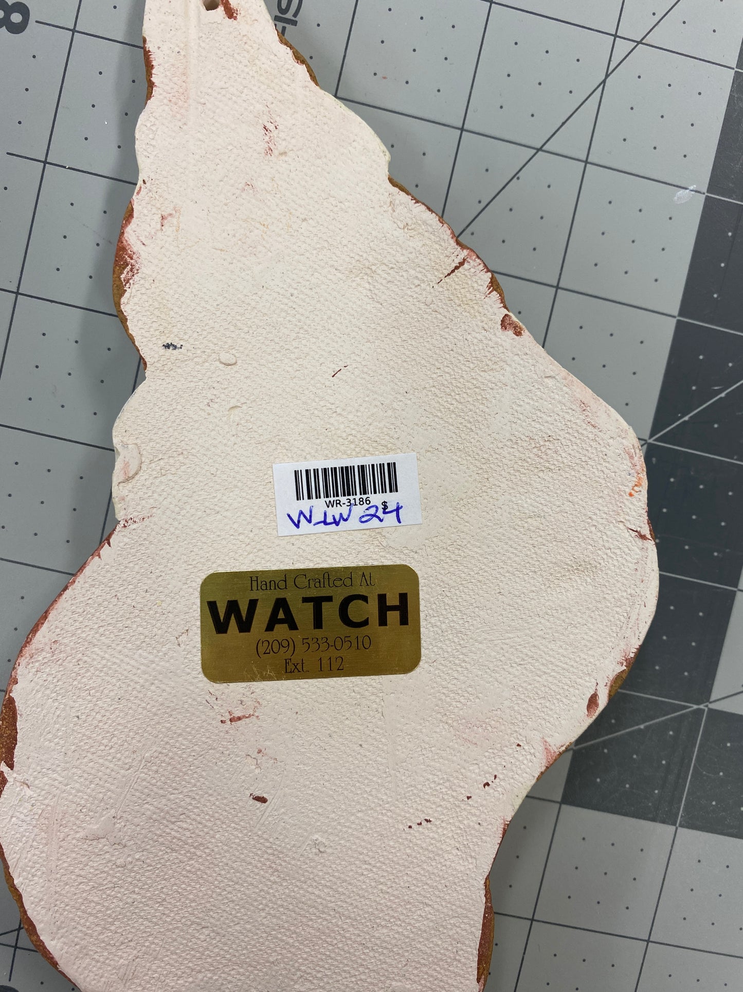 Ceramic Arts Handmade Clay Crafts 8-inch x 5-inch Glazed Shell by Lisa Uptain