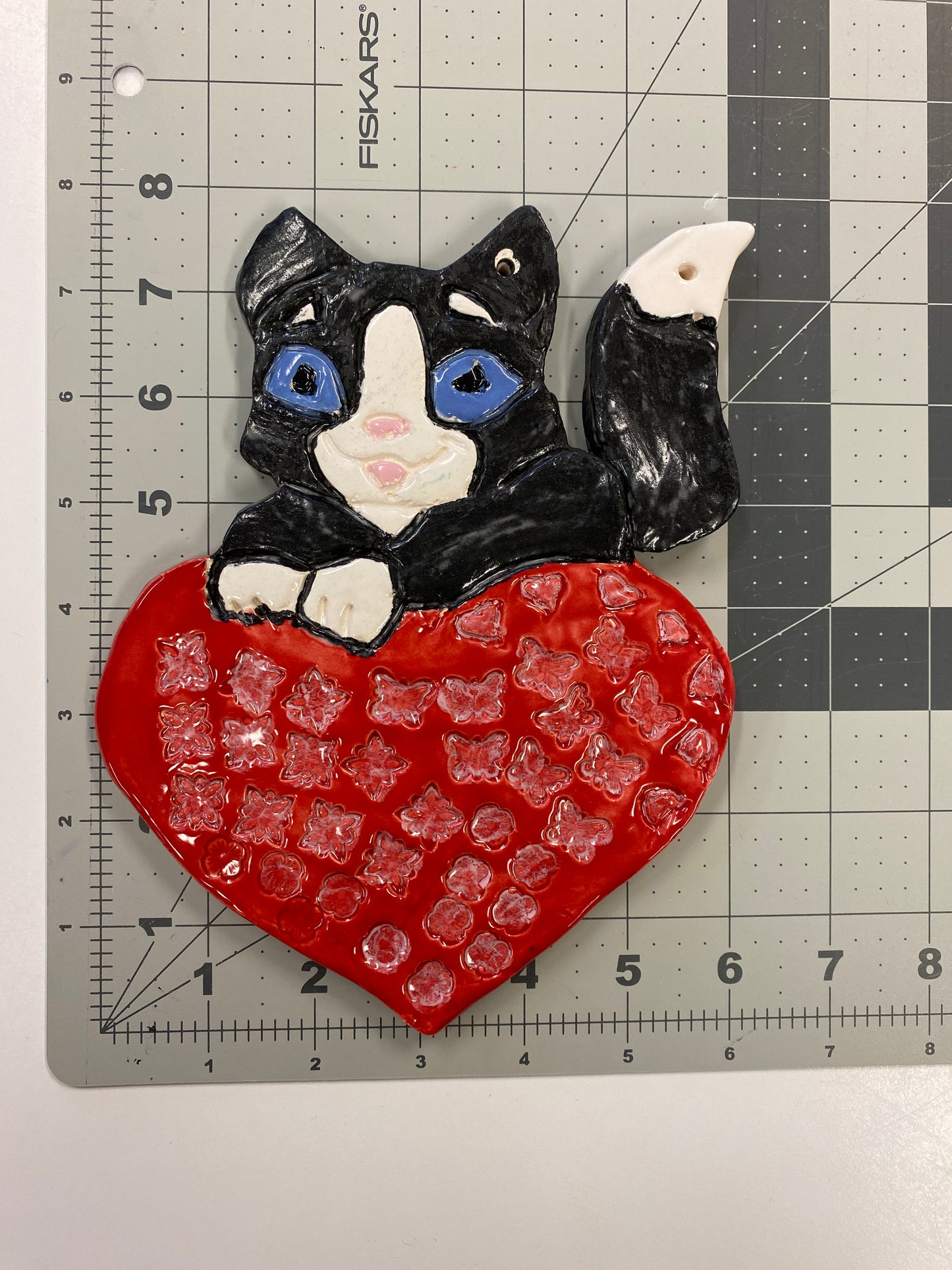 Ceramic Arts Handmade Clay Crafts 8-inch x 6-inch Glazed Cat by Eric Stacy