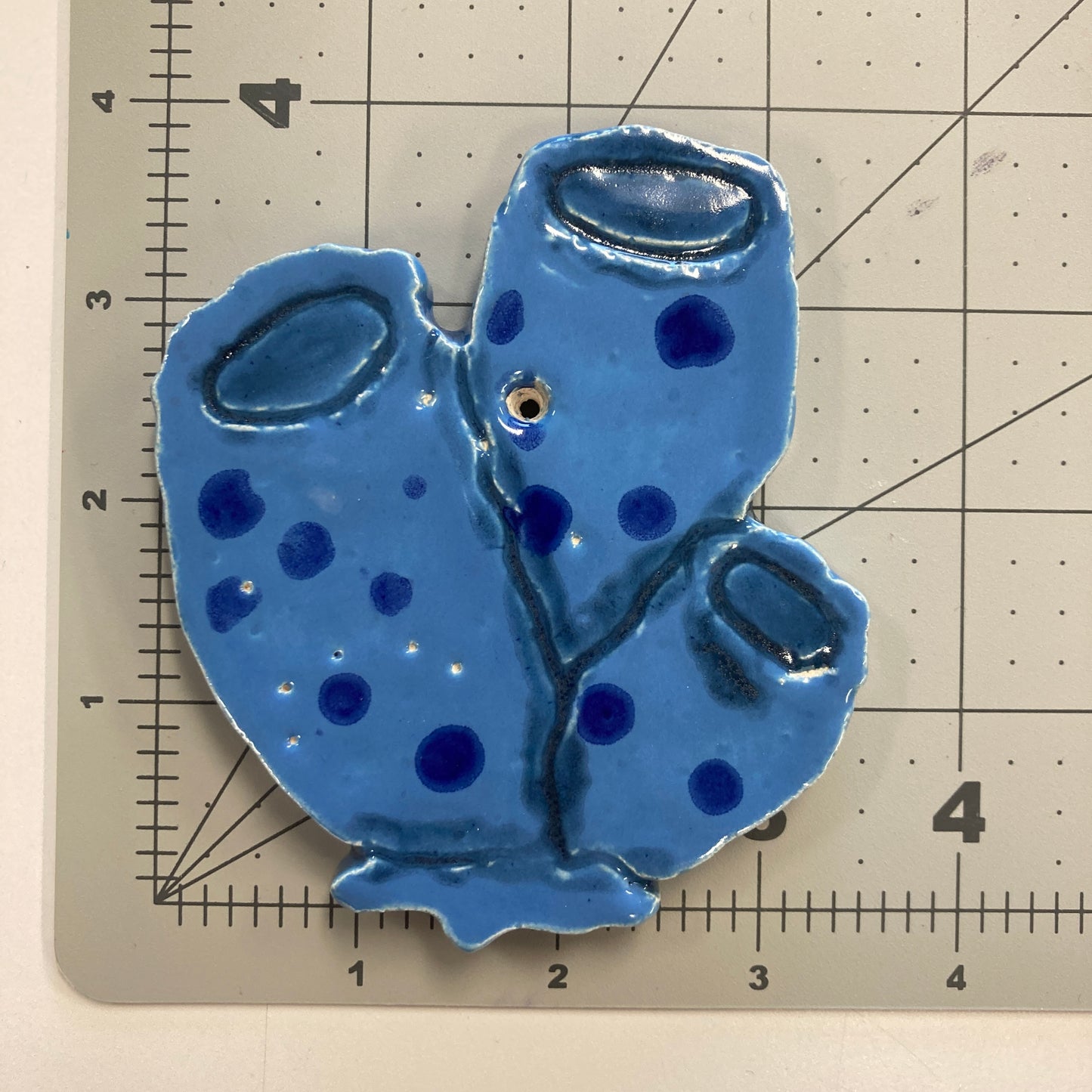 Ceramic Arts Handmade Clay Crafts Fresh Fish Glazed 4-inch x 3.5-inch Anemone