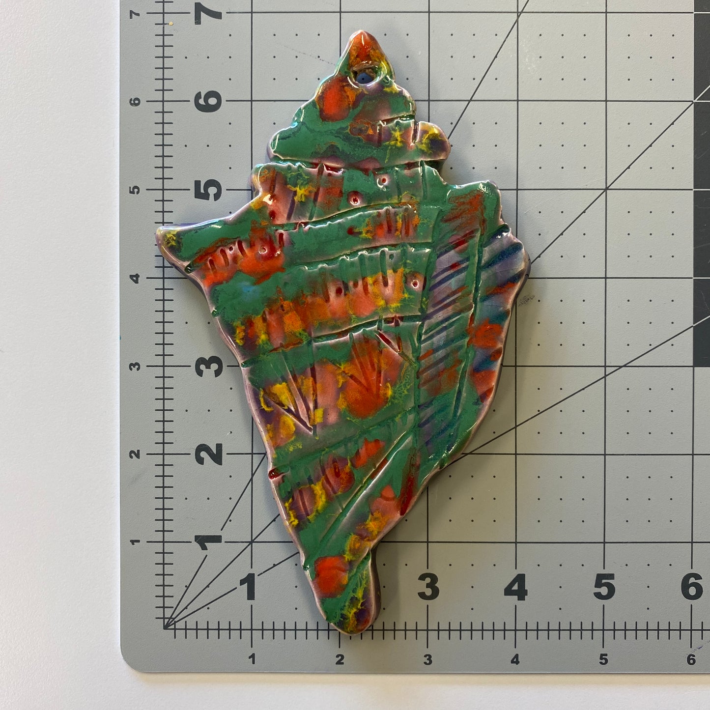 WATCH Resources Art Guild - Ceramic Arts Handmade Clay Crafts Fresh Fish Glazed 7-inch x 4-inch Shell made by Terri Smith