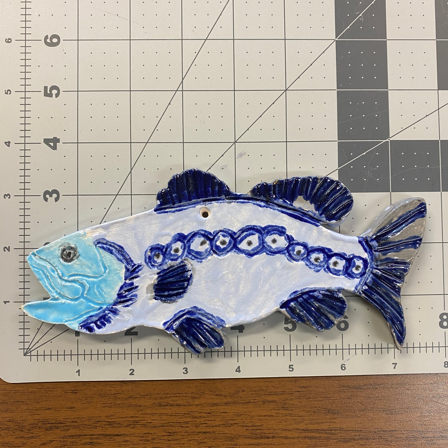Ceramic Arts Handmade Clay Crafts Fresh Fish Glazed 7.5-inch x 3.5-inch