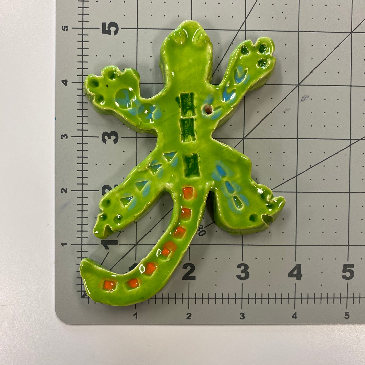 Ceramic Arts Handmade Clay Crafts Glazed 5-inch x 4-inch Lizard made by Tami Mills