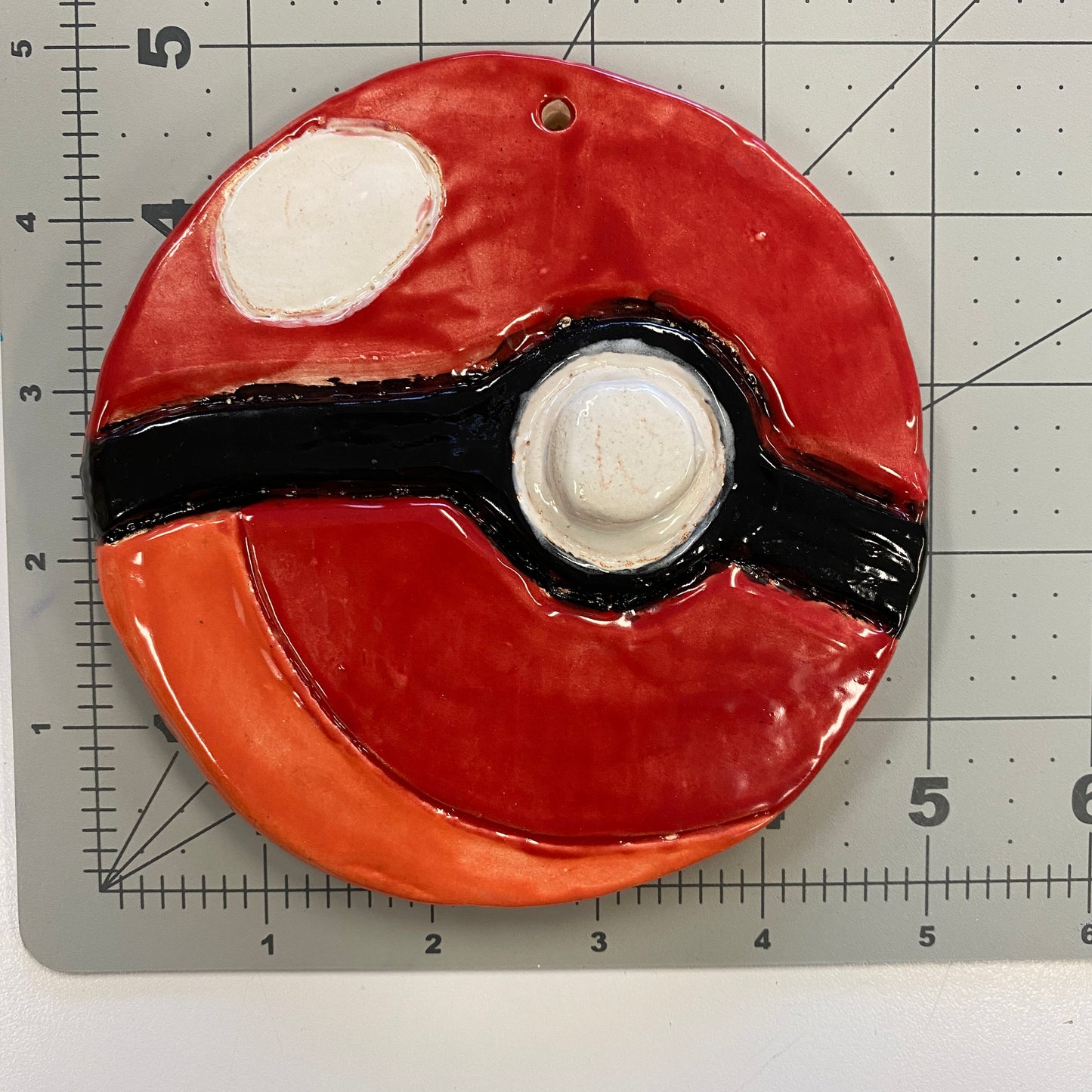 WATCH Resources Art Guild - Ceramic Arts Handmade Clay Crafts Glazed 5-inch x 5-inch Pokemon Ball made by Lisa Uptain