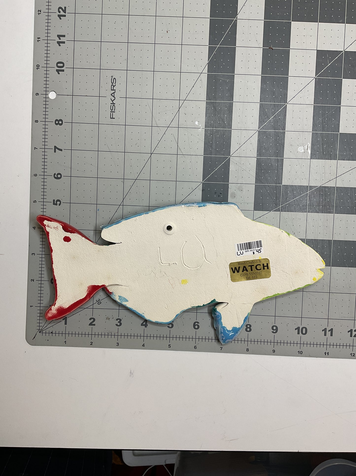 WATCH Resources Art Guild - Ceramic Arts Handmade Clay Crafts Glazed Fish 10.5-inch by 5.5-inch made by Lisa Uptain 4637