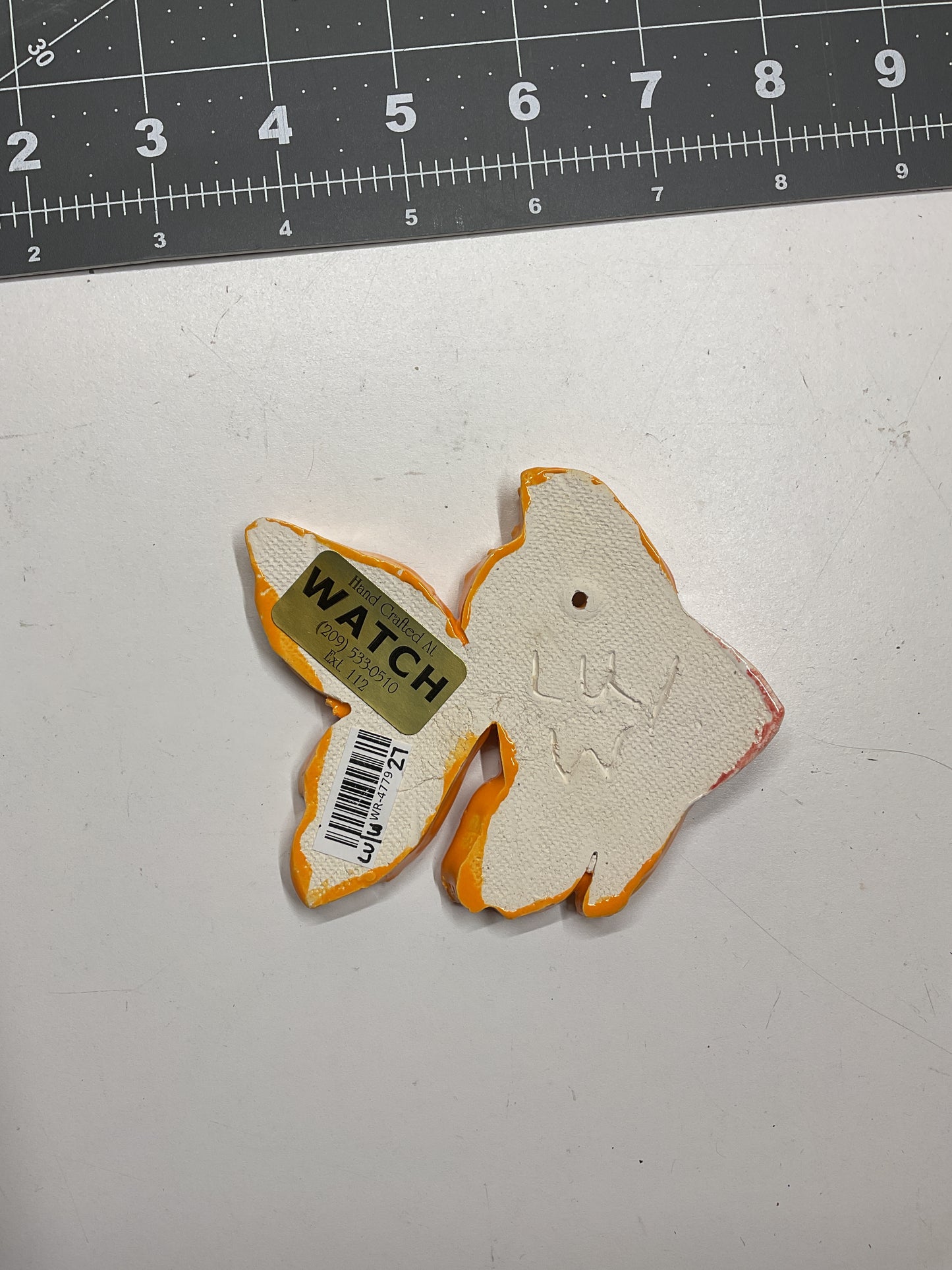 Ceramic Arts Handmade Clay Crafts Glazed Fish 4-inch by 3.5-inch made by Lisa Uptain and WATCH 4779)