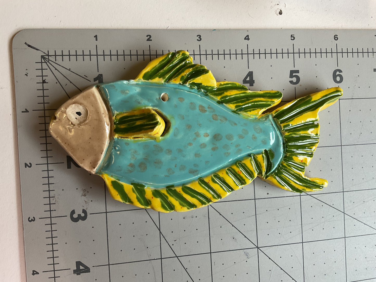 Ceramic Arts Handmade Clay Crafts Glazed Fish 3-inch by 6-inch made by Zack Kipper 4173
