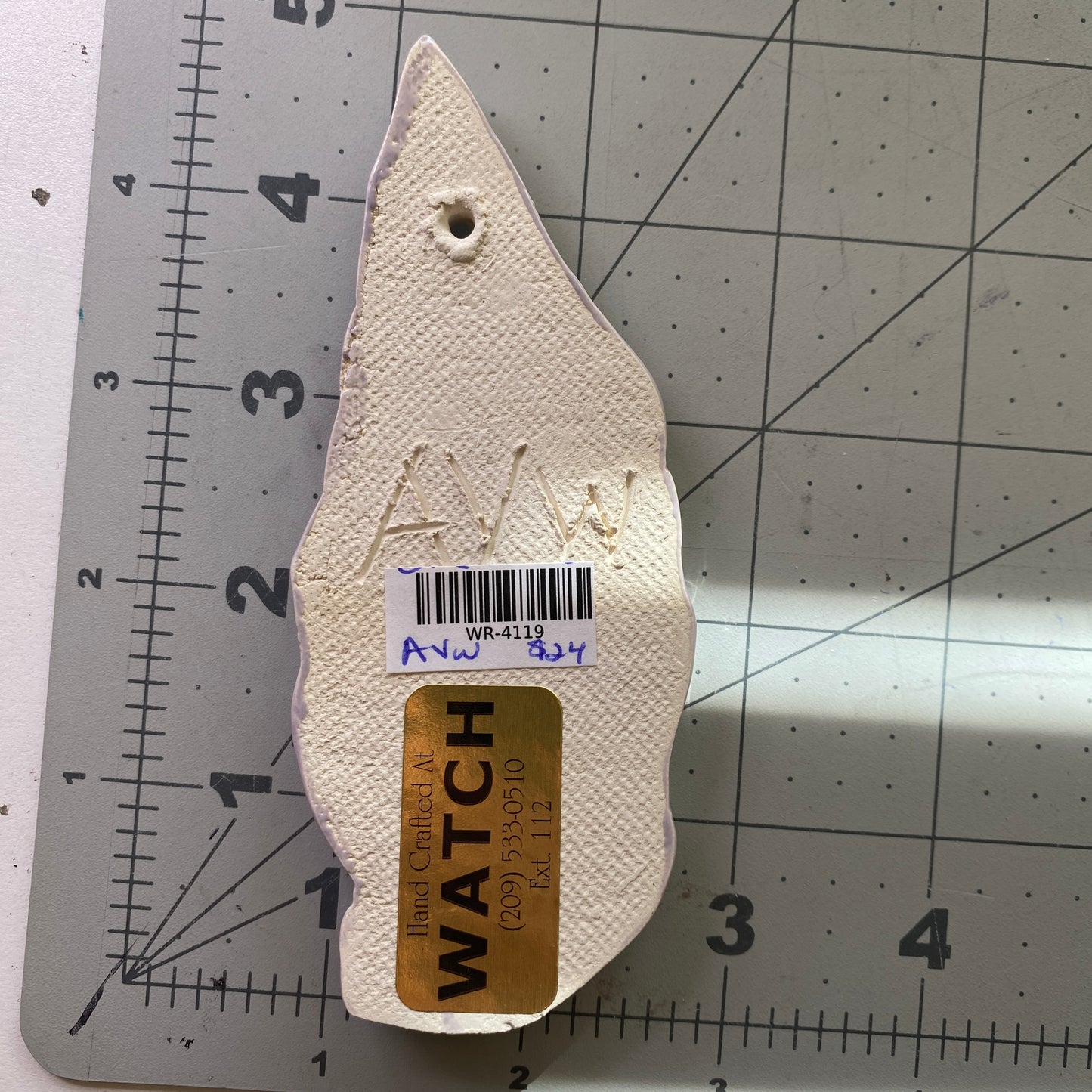 Ceramic Arts Handmade Clay Crafts 5-inch x 2-inch Glazed Shell by Angelina Vida-White 4119