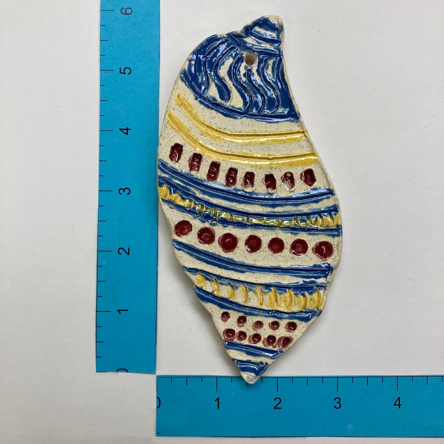 WATCH Resources Art Guild - Ceramic Arts Handmade Clay Crafts Fresh Fish 6-inch x 3-inch Glazed Shell made by Izzy Terry