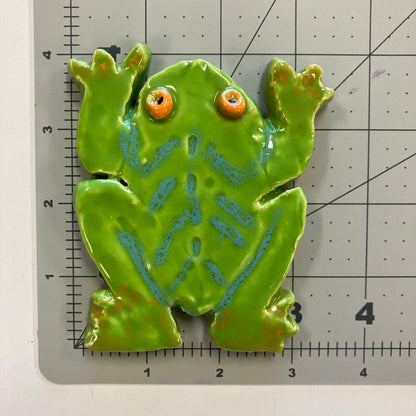 Ceramic Arts Handmade Clay Crafts 4-inch x 3.5-inch Glazed Frog made by Terri Smith