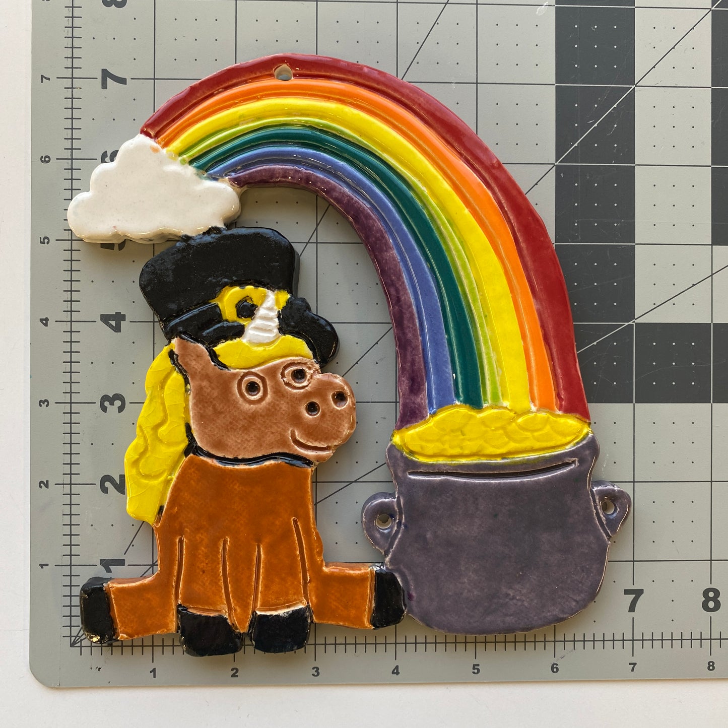 Ceramic Arts Handmade Clay Crafts 7.5-inch x 7-inch Glazed Pot of Gold Horse by Lisa Uptain and Eric Stacy