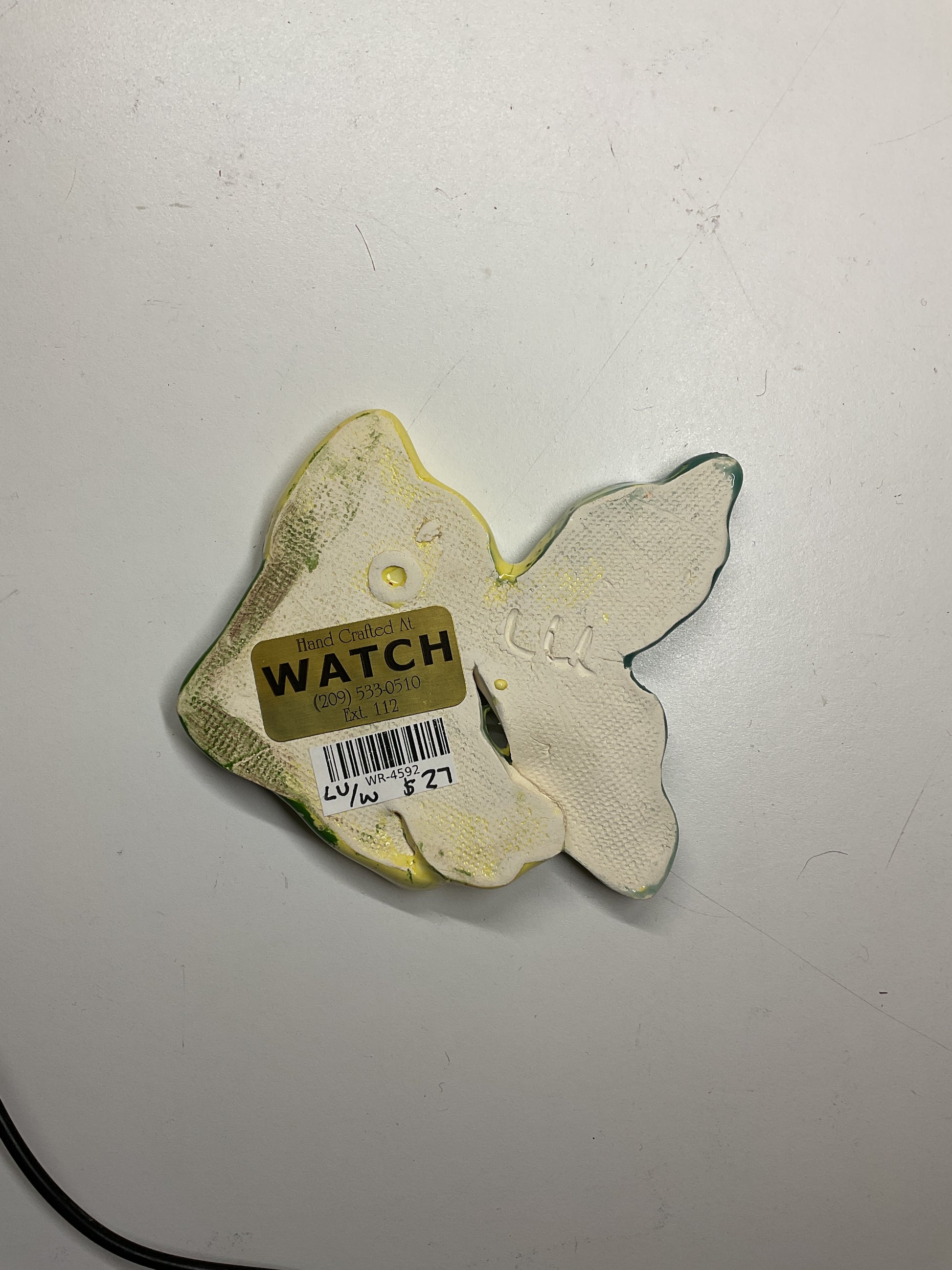 WATCH Resources Art Guild - Ceramic Arts Handmade Clay Crafts Glazed Fish 4-inch by 3.5-inch made by Lisa Uptain and Anonymous 4592