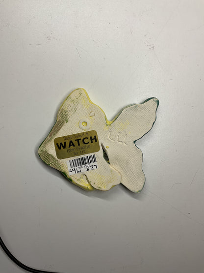 WATCH Resources Art Guild - Ceramic Arts Handmade Clay Crafts Glazed Fish 4-inch by 3.5-inch made by Lisa Uptain and Anonymous 4592