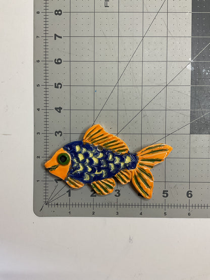 WATCH Resources Art Guild - Ceramic Arts Handmade Clay Crafts Glazed Fish 5-inch by 3.5-inch made by Lisa Uptain and Anonymous 4634