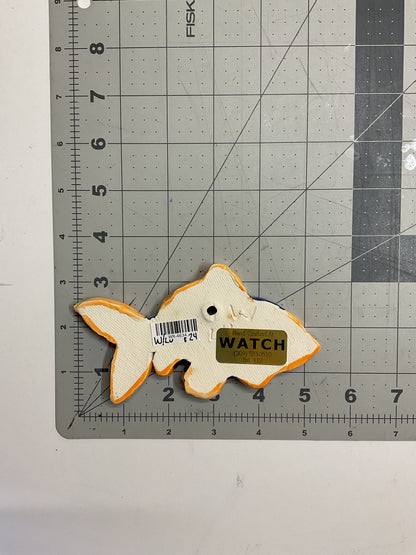 WATCH Resources Art Guild - Ceramic Arts Handmade Clay Crafts Glazed Fish 5-inch by 3.5-inch made by Lisa Uptain and Anonymous 4634