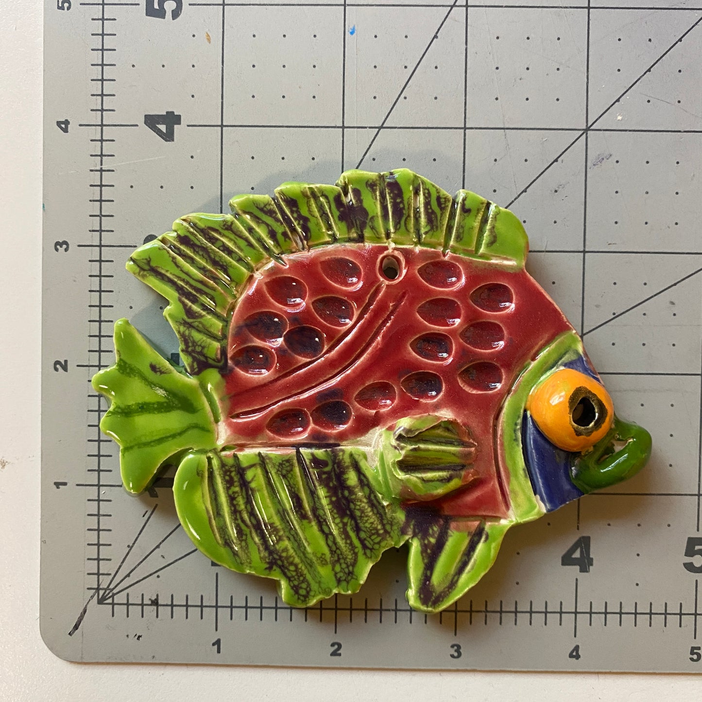 WATCH Resources Art Guild - Ceramic Arts Handmade Clay Crafts Glazed Fish 5-inch by 4-inch made by Eric Stacy and Diego Galvez 4494