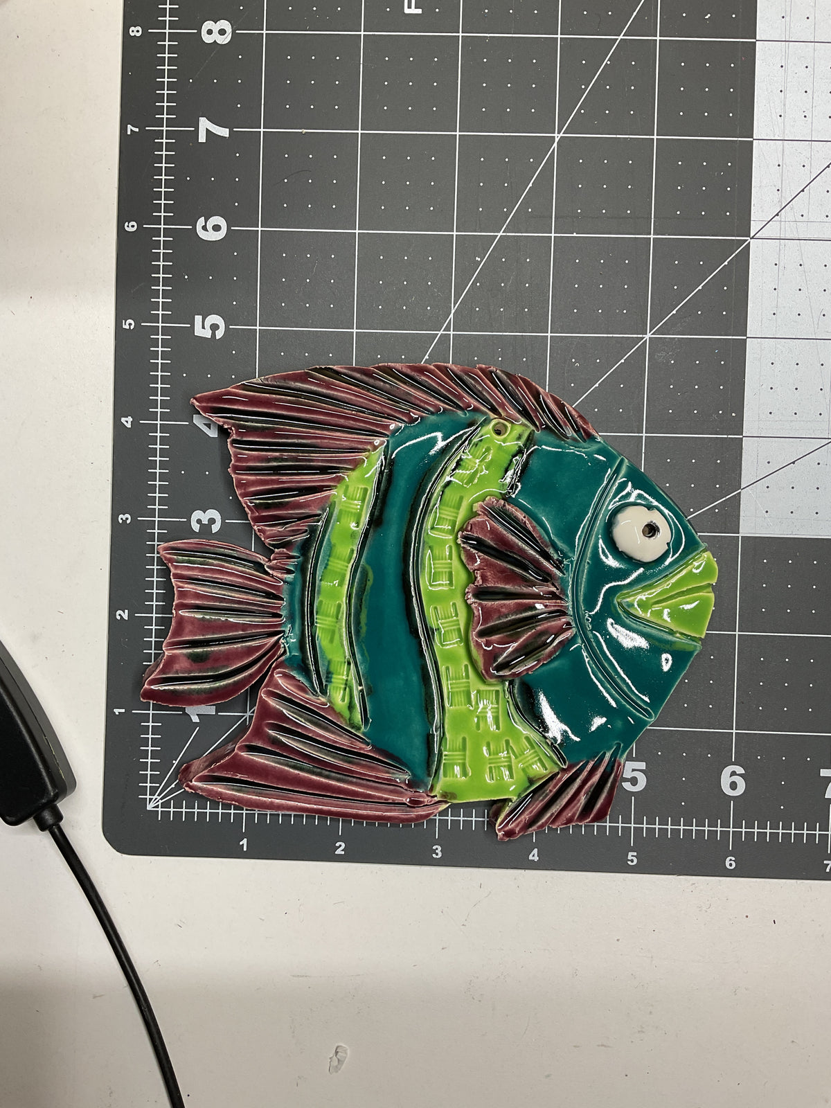 Ceramic Arts Handmade Clay Crafts Glazed Fish 5.5-inch by 5.5-inch made by Lisa Uptain and WATCH 4791