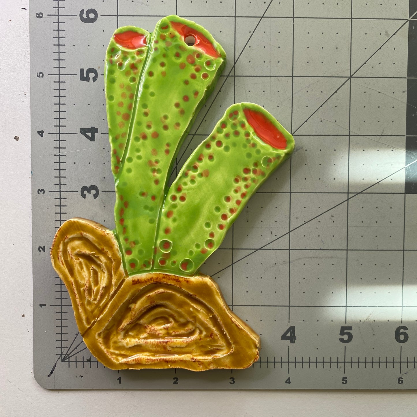 Ceramic Arts Handmade Clay Crafts Glazed Fish 6-inch by 4-inch made by Angelina Vida-White 4096