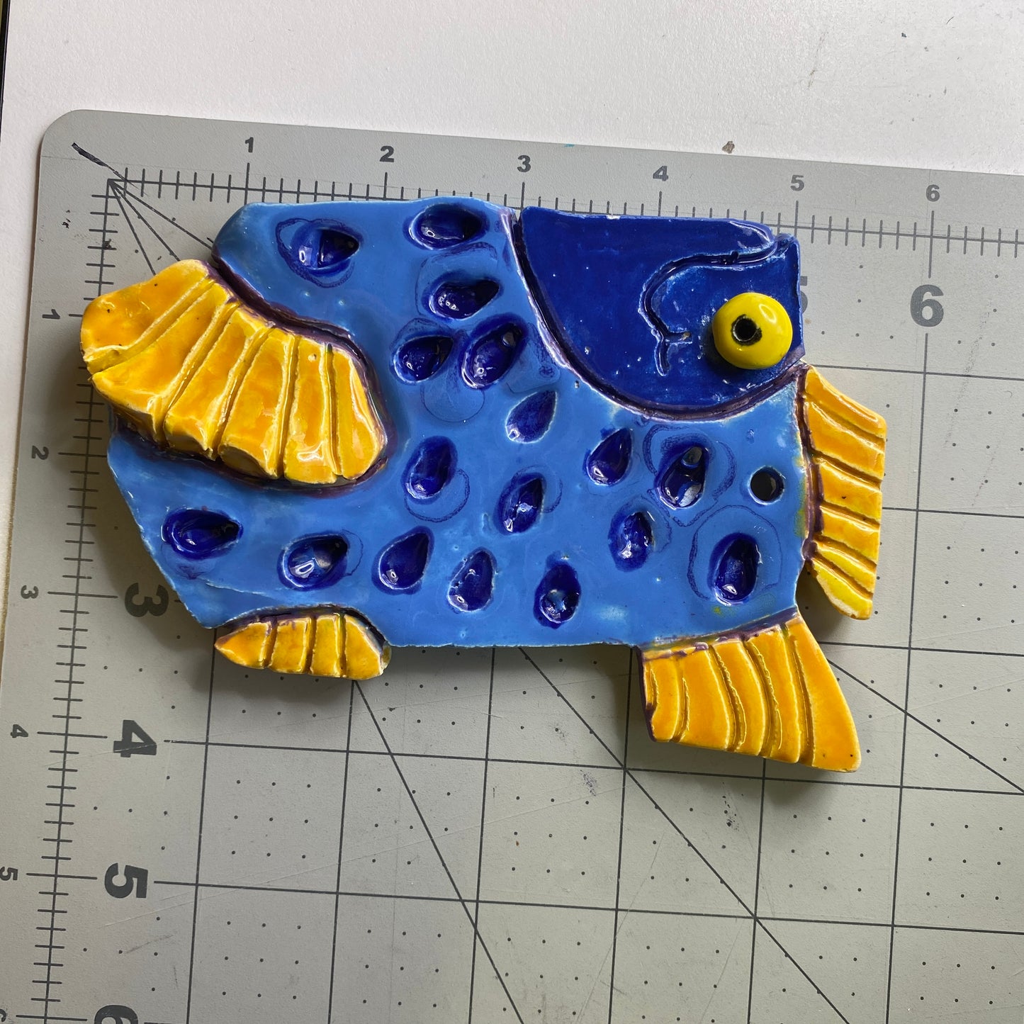 Ceramic Arts Handmade Clay Crafts Glazed Fish 6-inch by 4-inch made by Anonymous 4010