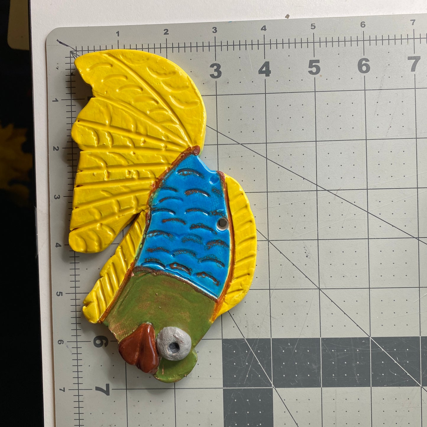 Ceramic Arts Handmade Clay Crafts Glazed Fish 7-inch by 4-inch made by Monty Chu 4025