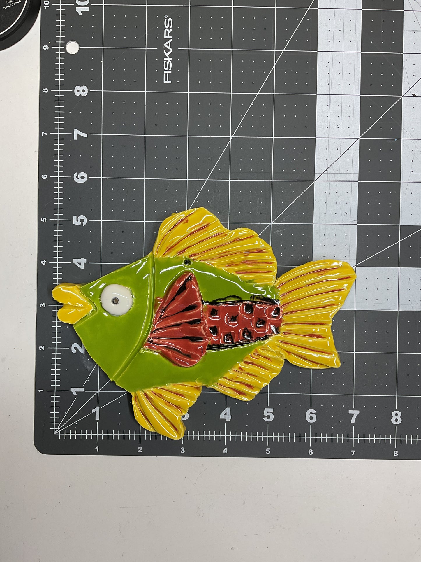 Ceramic Arts Handmade Clay Crafts Glazed Fish 7-inch by 5.5-inch made by Lisa Uptain and SM 4773