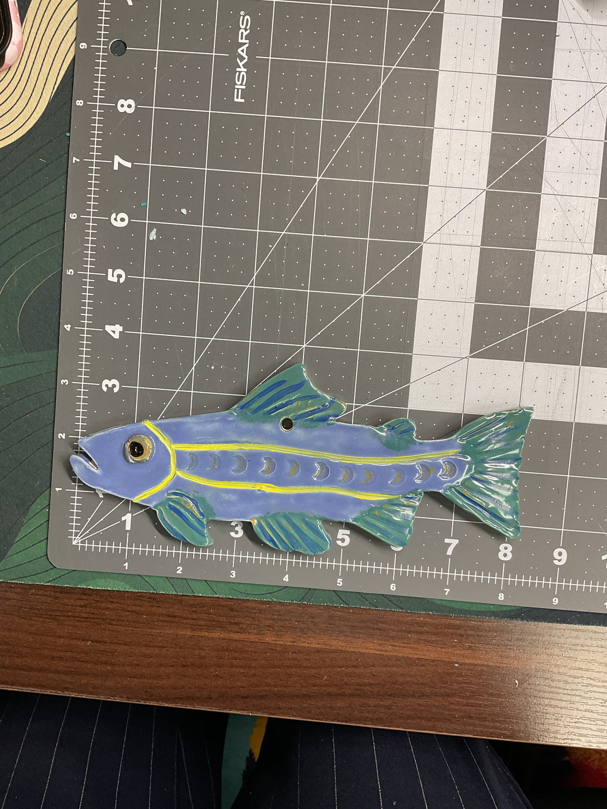 Ceramic Arts Handmade Clay Crafts Glazed Fish 8-inch by 3.5-inch made by Lisa Uptain and Andy Crowe 4811