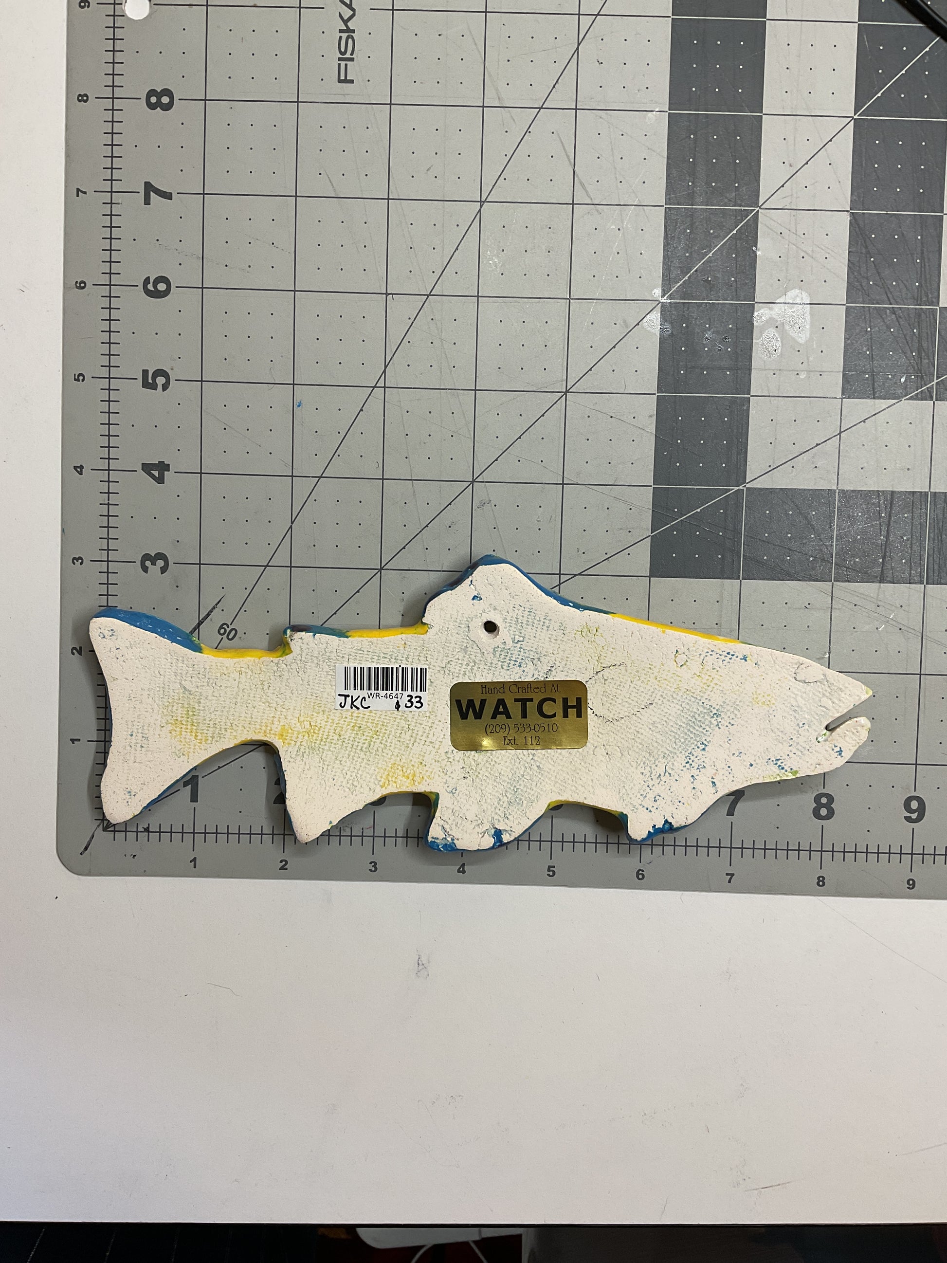 WATCH Resources Art Guild - Ceramic Arts Handmade Clay Crafts Glazed Fish 8.5-inch by 3.5-inch made by Jeffrey Kohler-Crowe 4647