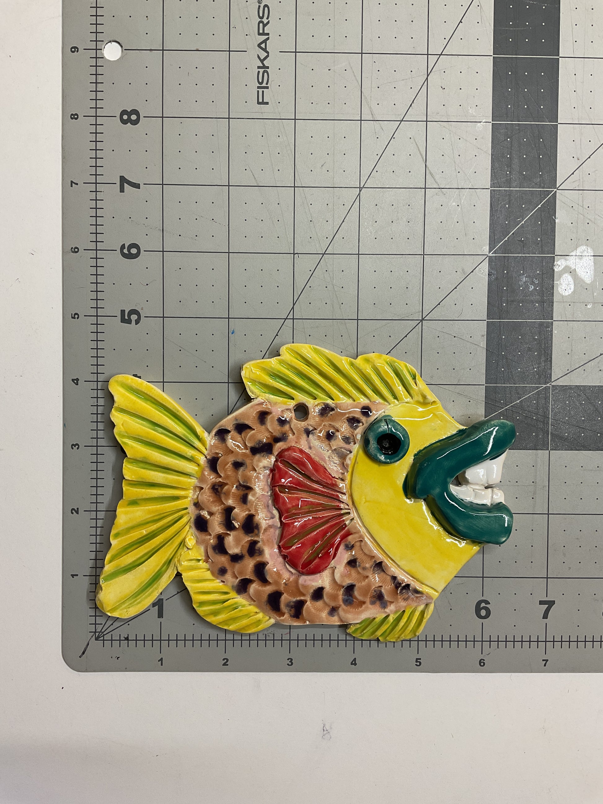 WATCH Resources Art Guild - Ceramic Arts Handmade Clay Crafts Glazed Fish with Teeth 6.5-inch by 4.5-inch made by Anonymous 4636