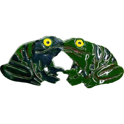 Ceramic Arts Handmade Clay Crafts Glazed Frogs Kissing 9-inch by 3.5-inch made by Lisa Uptain 4674