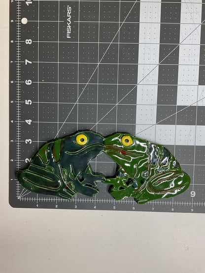 Ceramic Arts Handmade Clay Crafts Glazed Frogs Kissing 9-inch by 3.5-inch made by Lisa Uptain 4674