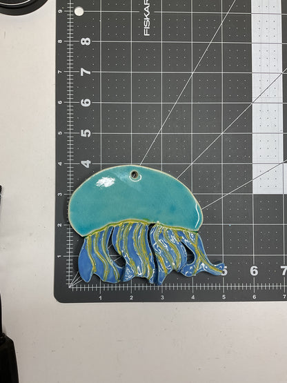 Ceramic Arts Handmade Clay Crafts Glazed Jelly Fish 5-inch by 4-inch made by Angelina Vida-White 4767