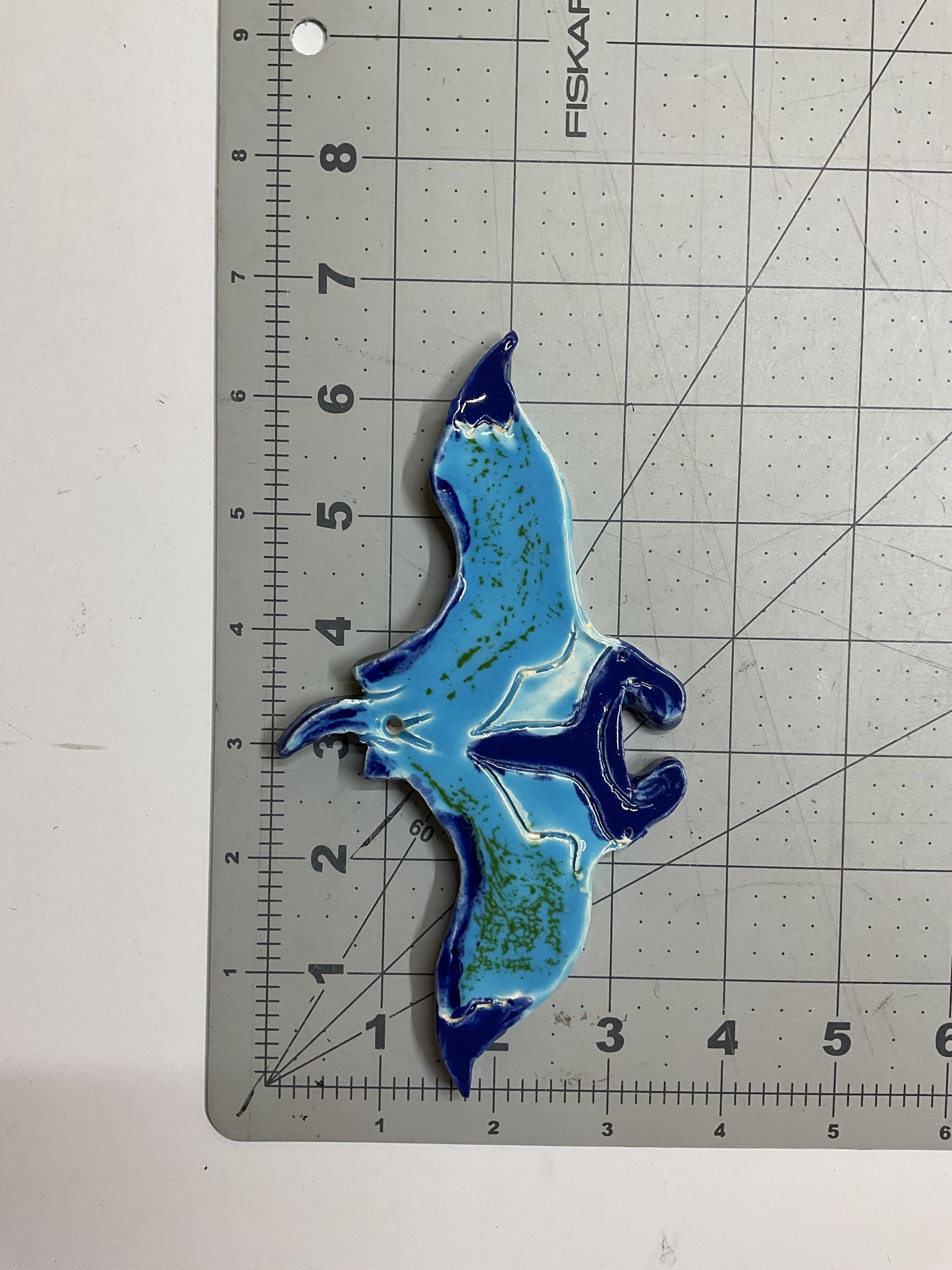 WATCH Resources Art Guild - Ceramic Arts Handmade Clay Crafts Glazed Manta Ray 3.5-inch by 6.5-inch made by Anonymous 4638