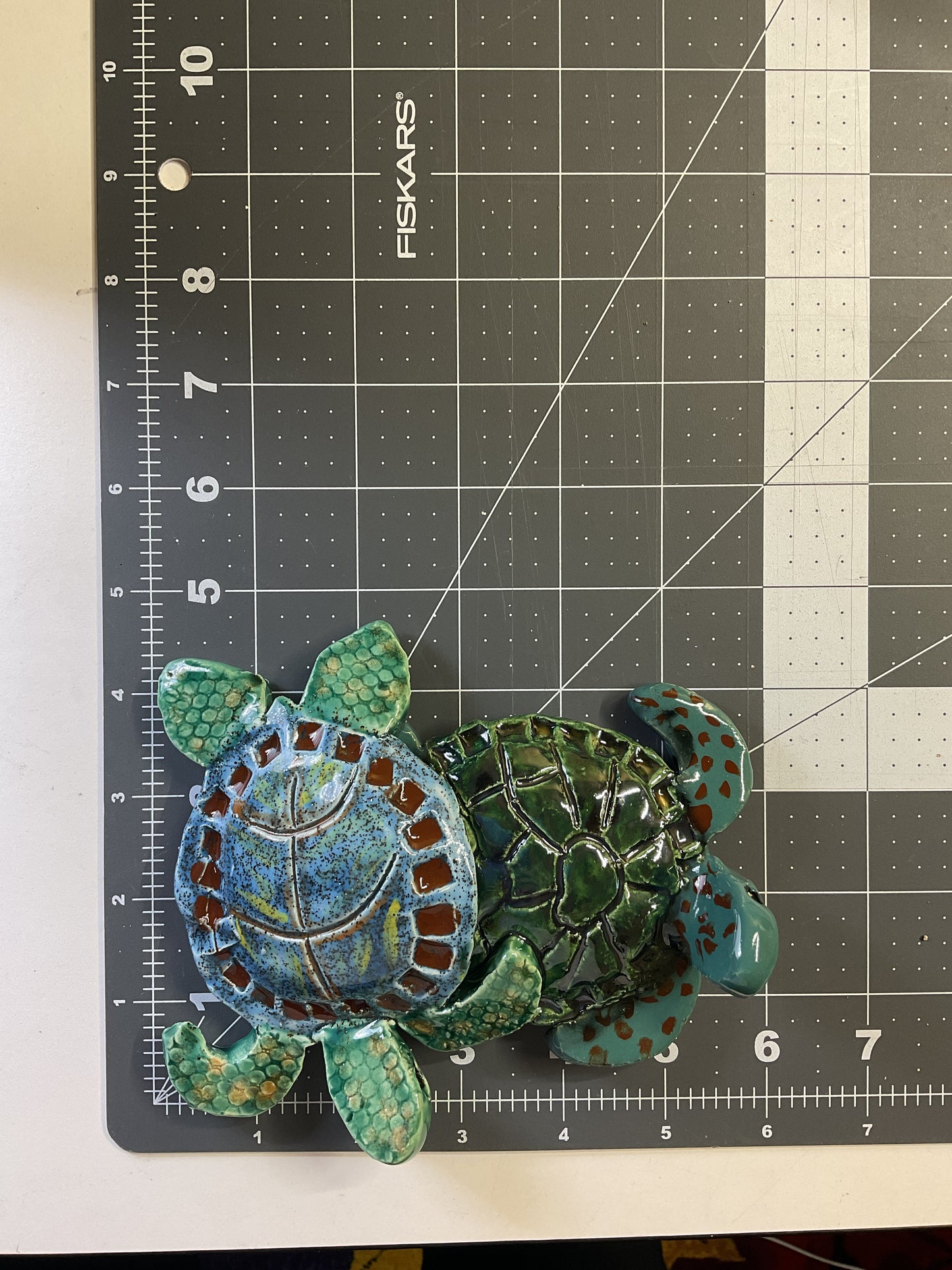 Ceramic Arts Handmade Clay Crafts Glazed Turtles 6-inch by 4.5-inch made by Lisa Uptain and Anonymous 4703