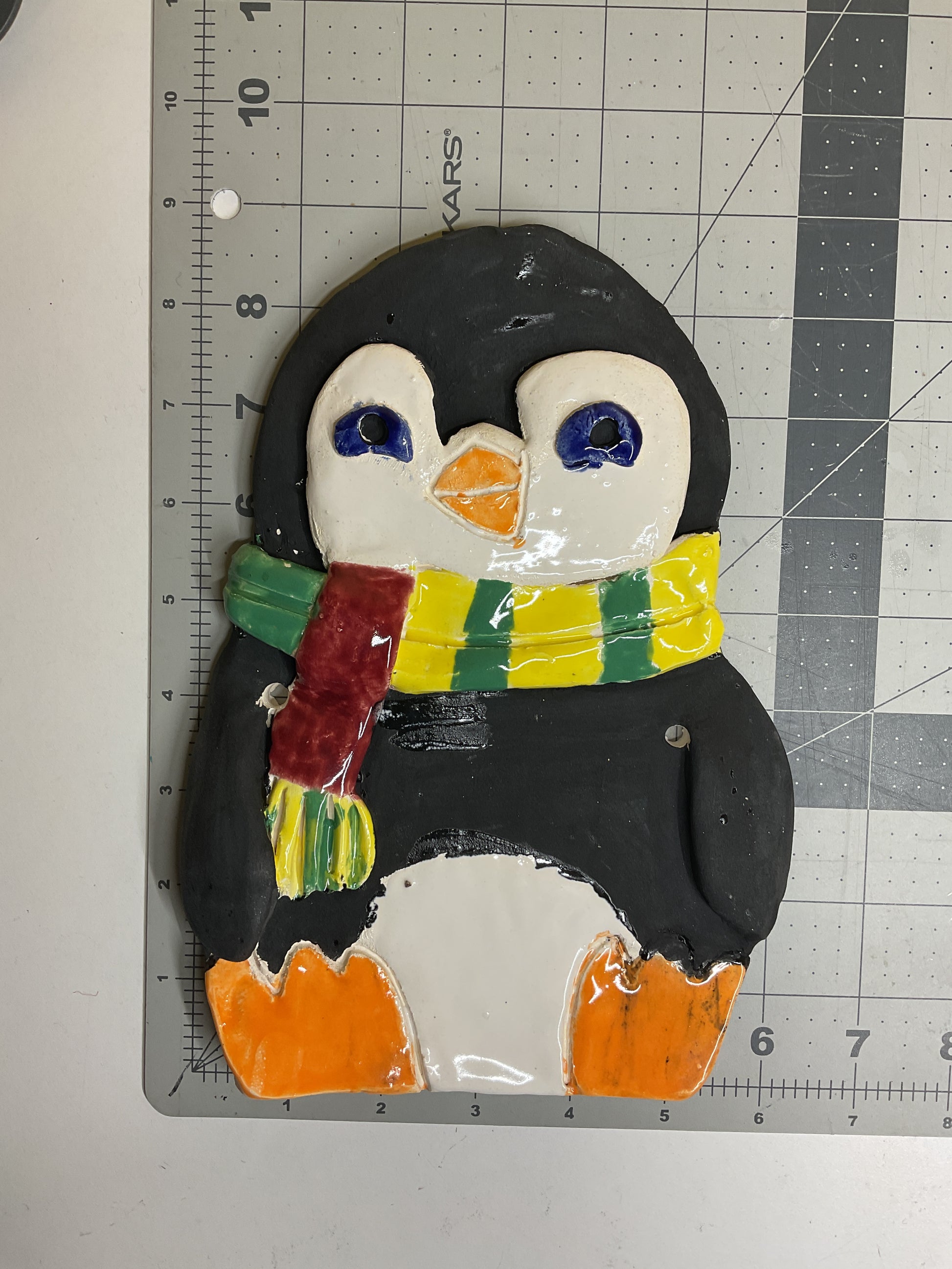 WATCH Resources Art Guild - Ceramic Arts Handmade Clay Crafts Glazed Penguin 9-inch by 6-inch made by Lisa Uptain and Monty Chu 4568