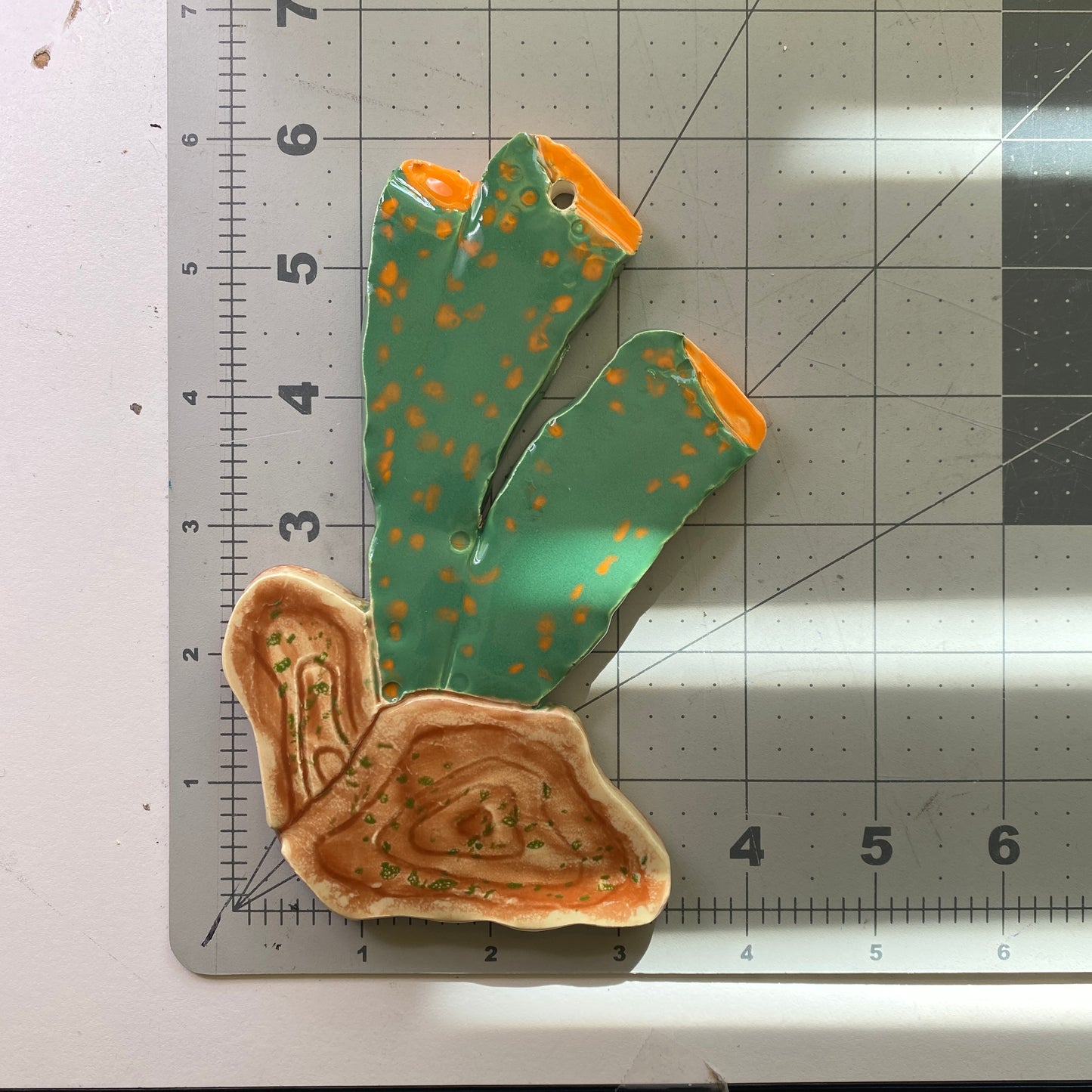 Ceramic Arts Handmade Clay Crafts Fresh Fish Coral 6-inch x 4-inch Glazed Coral by Breanne Wright and Angelina Vida-White 4096