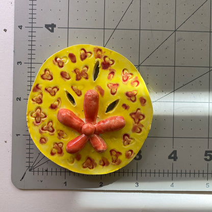 Ceramic Arts Handmade Clay Crafts Fresh Fish 3.5-inch x 3-inch Glazed Sand Dollar by Angelina Vida-White 4121