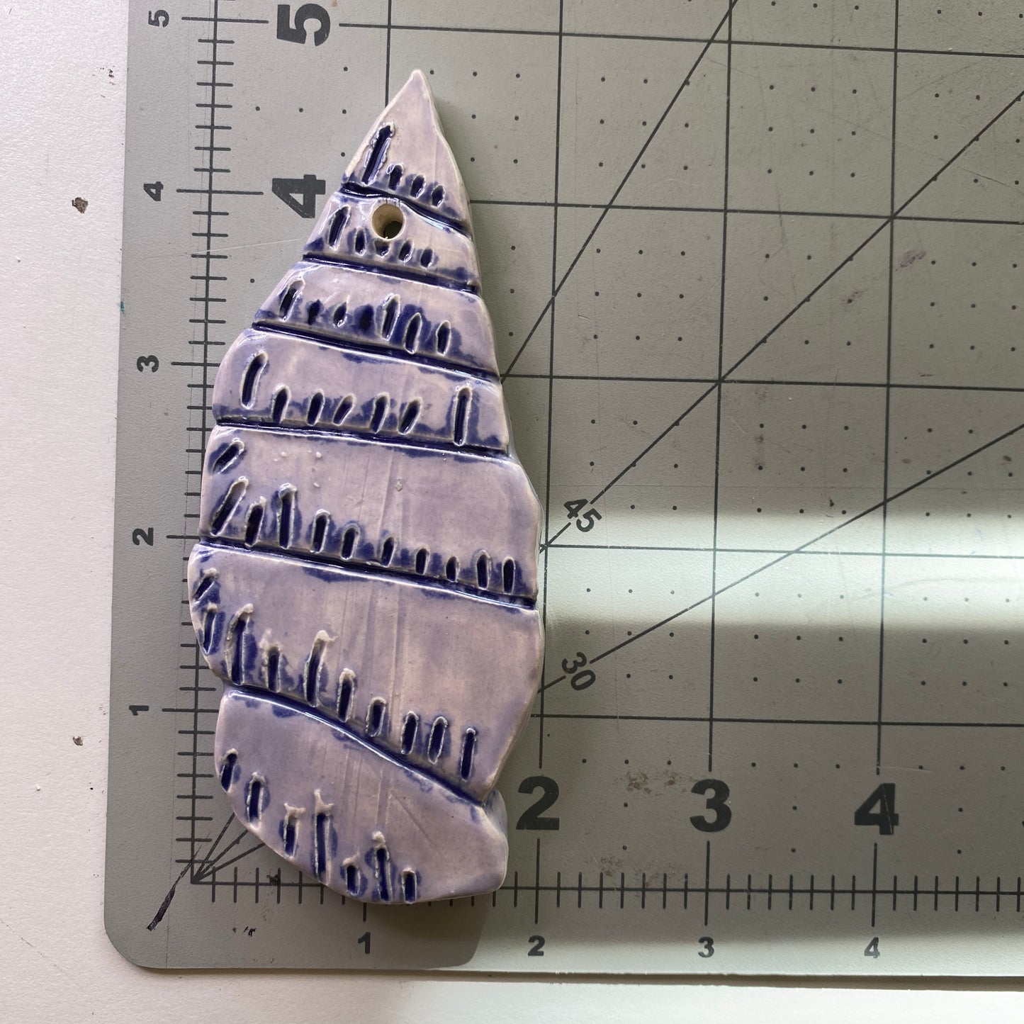 Ceramic Arts Handmade Clay Crafts 5-inch x 2-inch Glazed Shell by Angelina Vida-White 4119